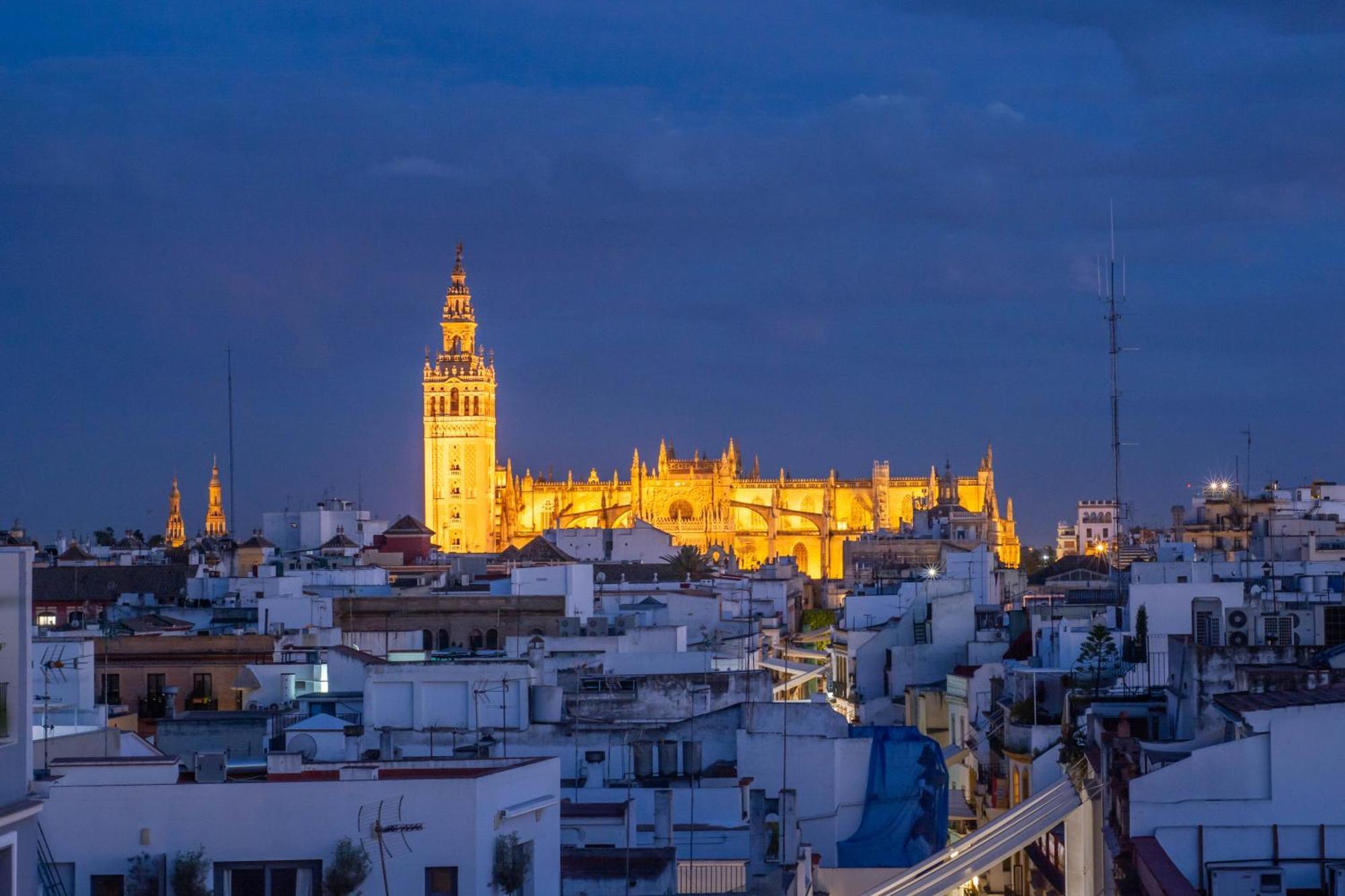 Betis Suites-La Campana Seville Luaran gambar